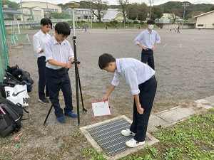 まずは人工衛星の電波で位置確認！